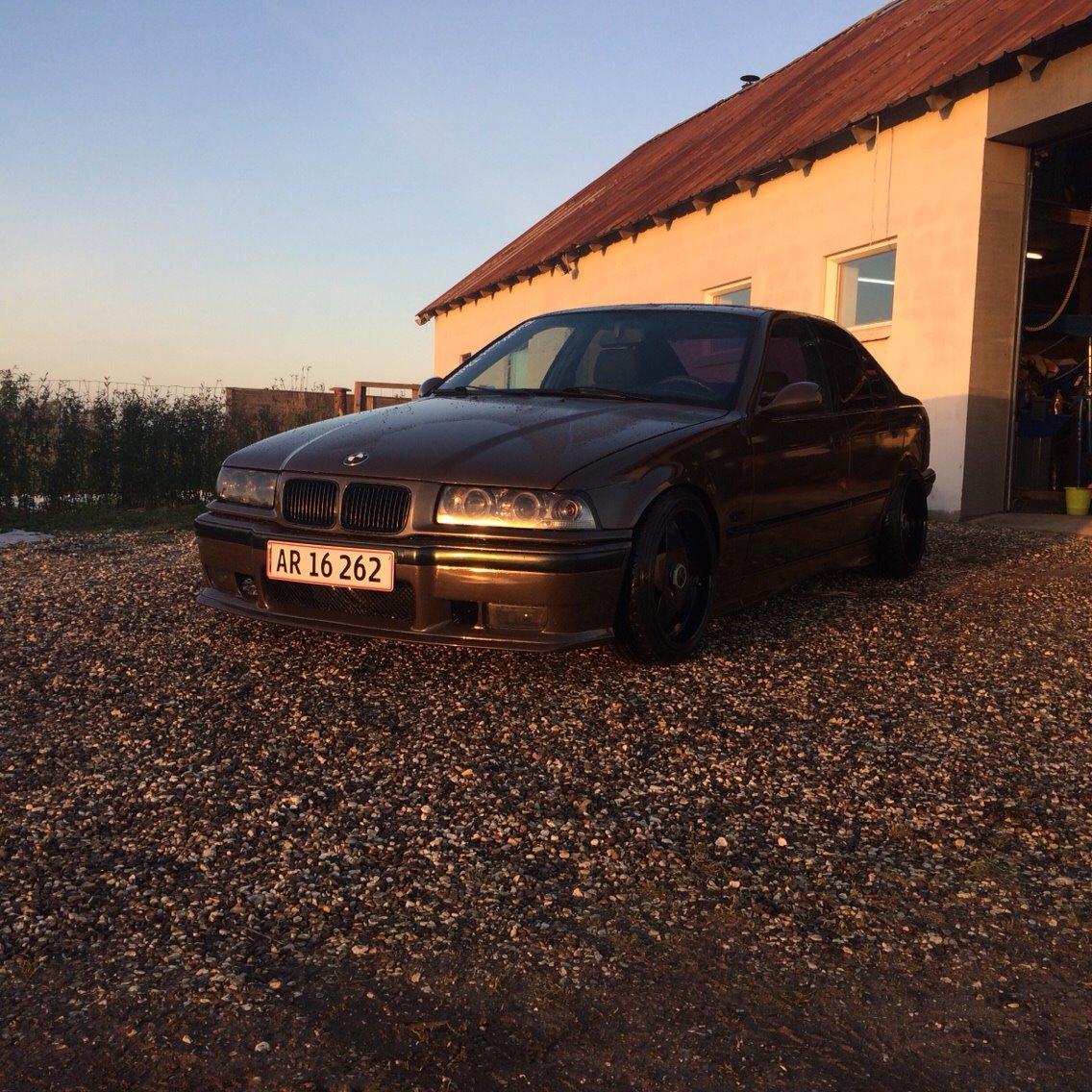 BMW E36 328i/325i. Solgt ! billede 11