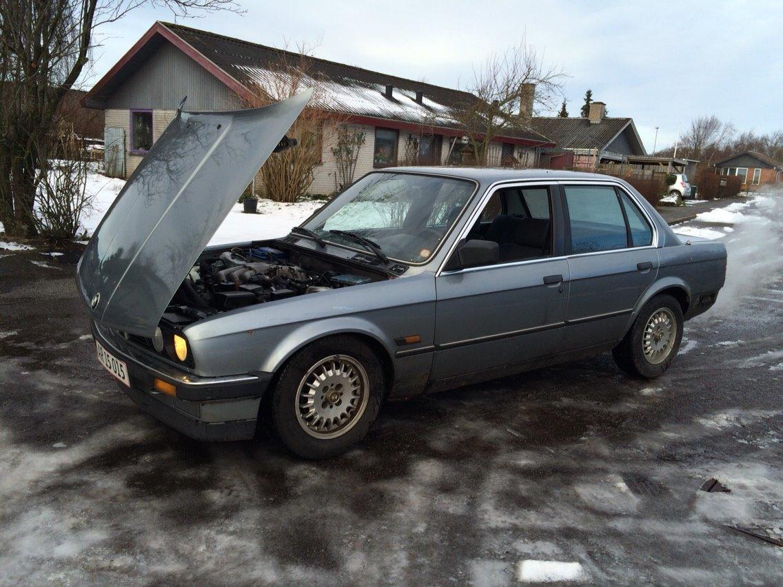 BMW E30 - 320i billede 5