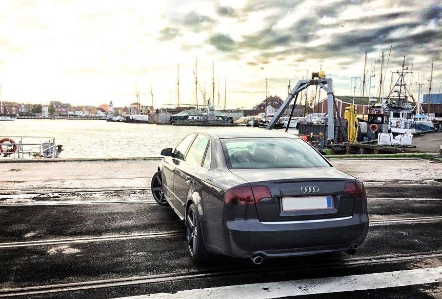 Audi A4 - 1.8T 163 HK - S-line - Så kom der 19" Vossen CV3 8.5 bredde fælg på. Nu mangler den bare gevind..  billede 1