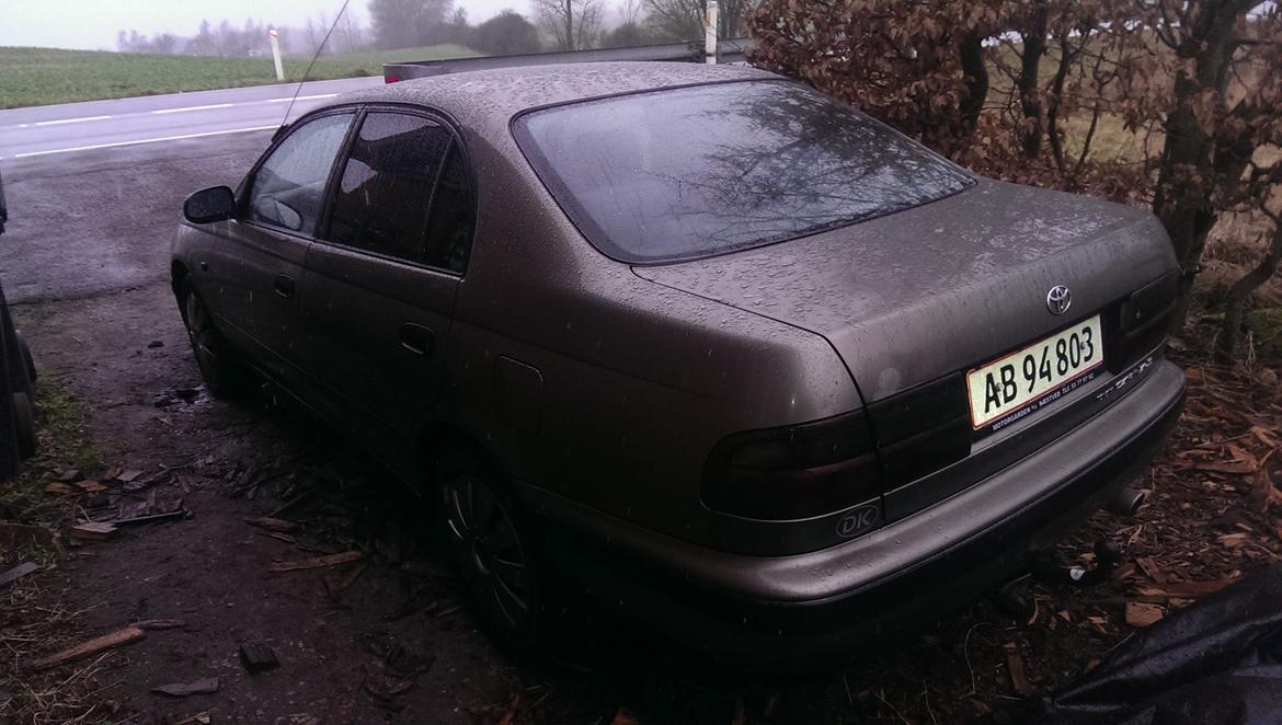 Toyota carina E XLI 1,6 solgt billede 6
