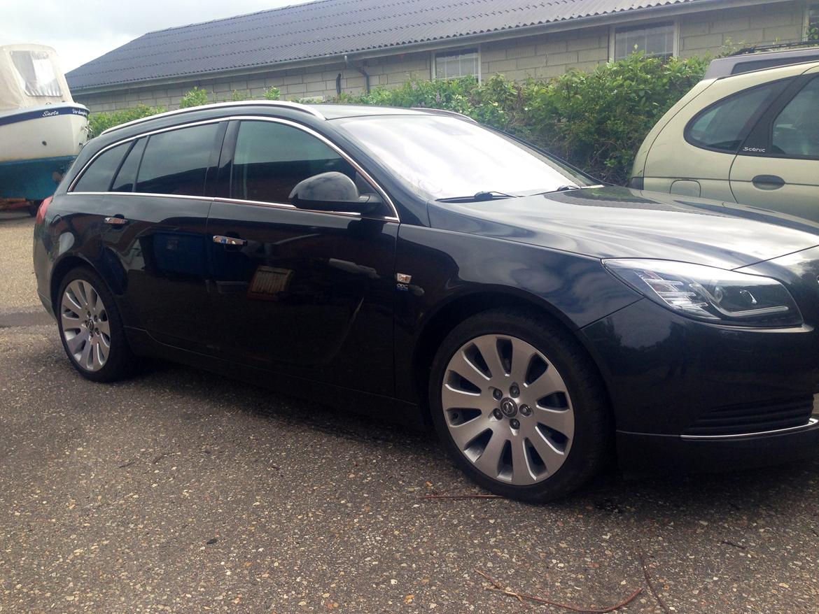 Opel Insignia Sports Tourer Cosmo - Før der blev monteret gevind undervognen billede 2