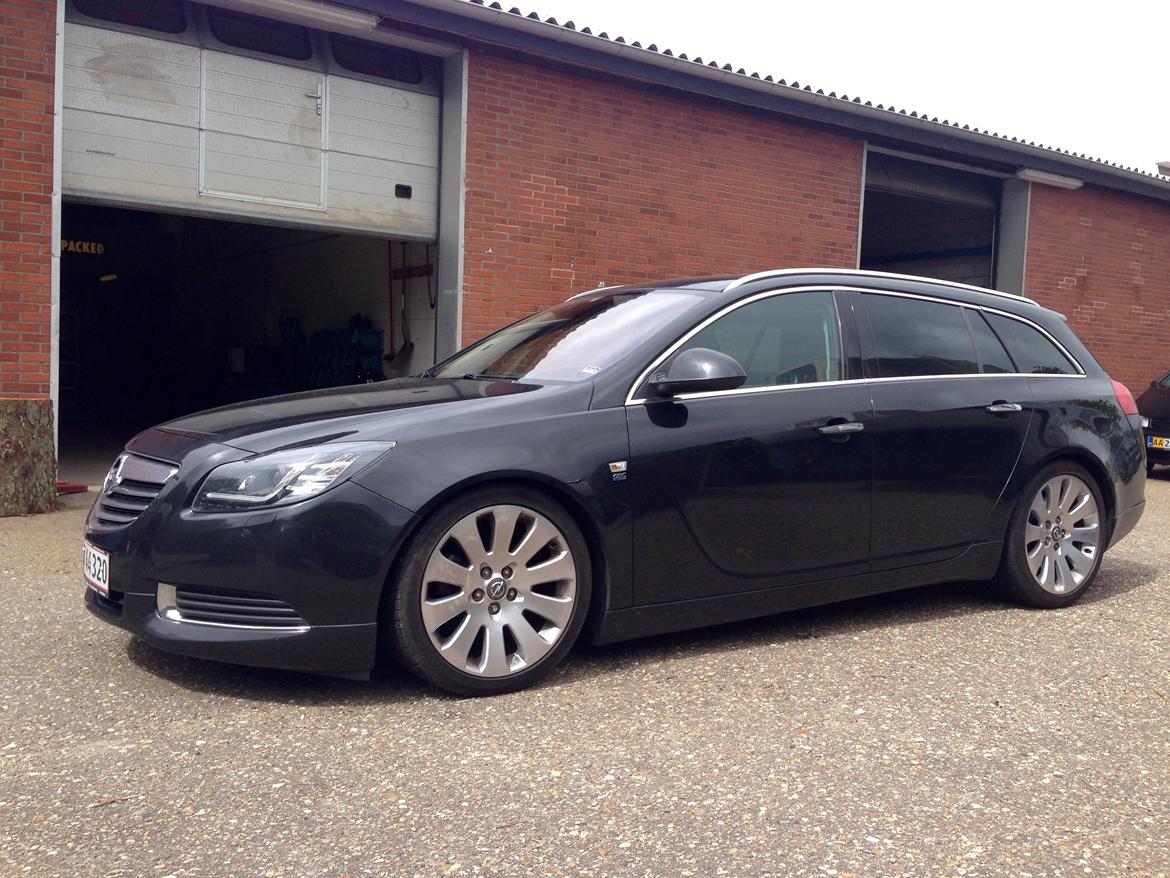 Opel Insignia Sports Tourer Cosmo - Efter der blev monteret gevind undervogn billede 3