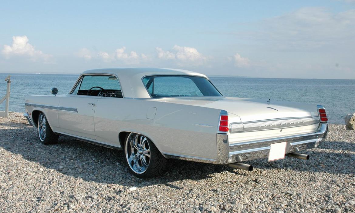 Pontiac Bonneville 2 Door Hard top stolpeløs. billede 2