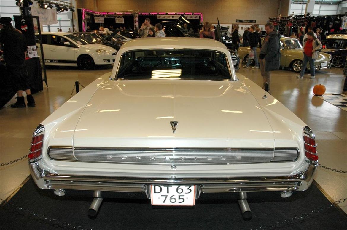 Pontiac Bonneville 2 Door Hard top stolpeløs. billede 14