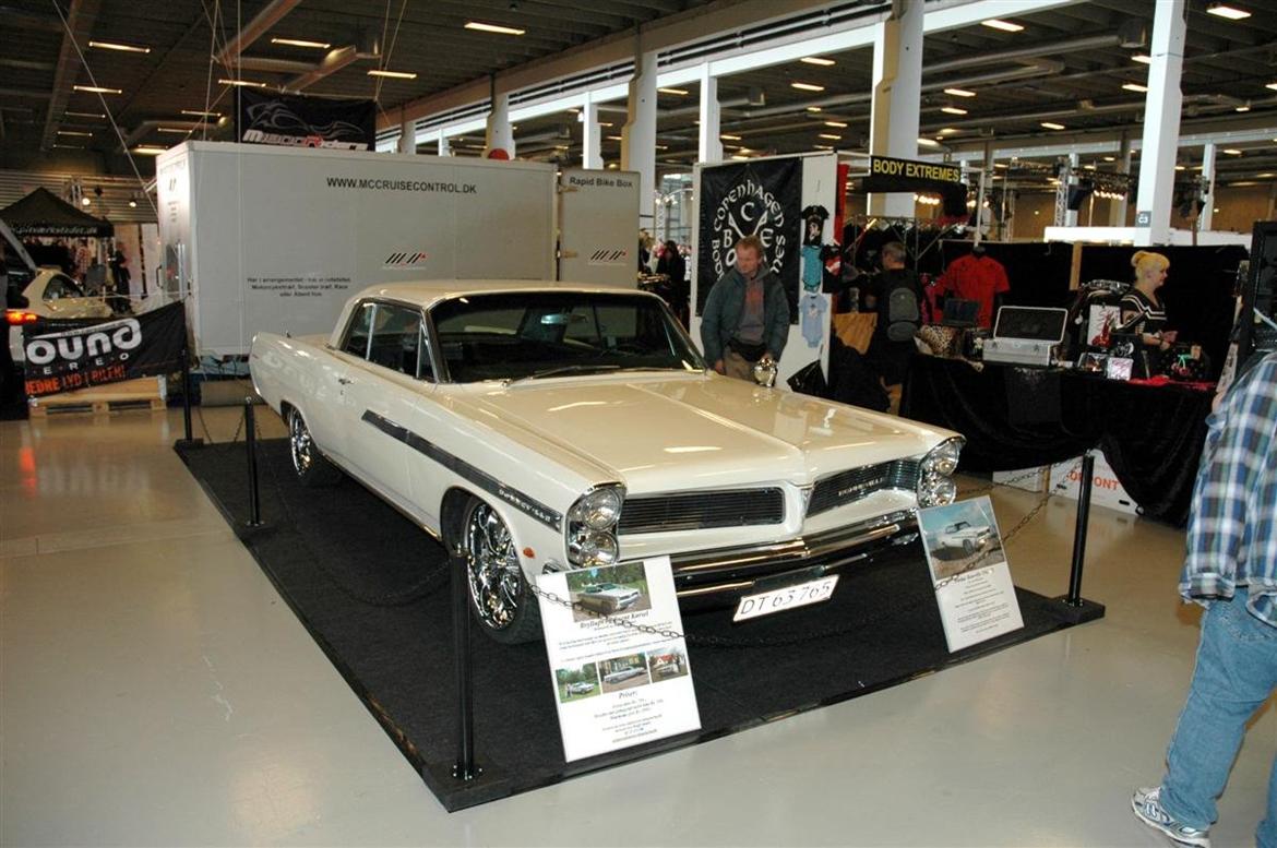 Pontiac Bonneville 2 Door Hard top stolpeløs. billede 12