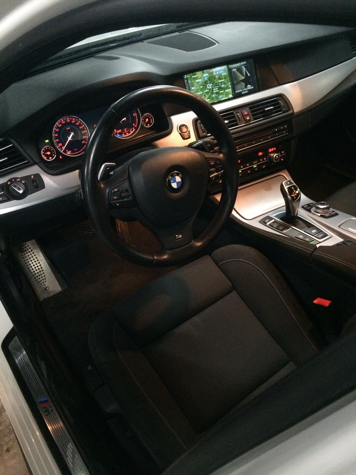 BMW 525D Xdrive - 4 S A L E billede 17