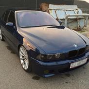 BMW 540i