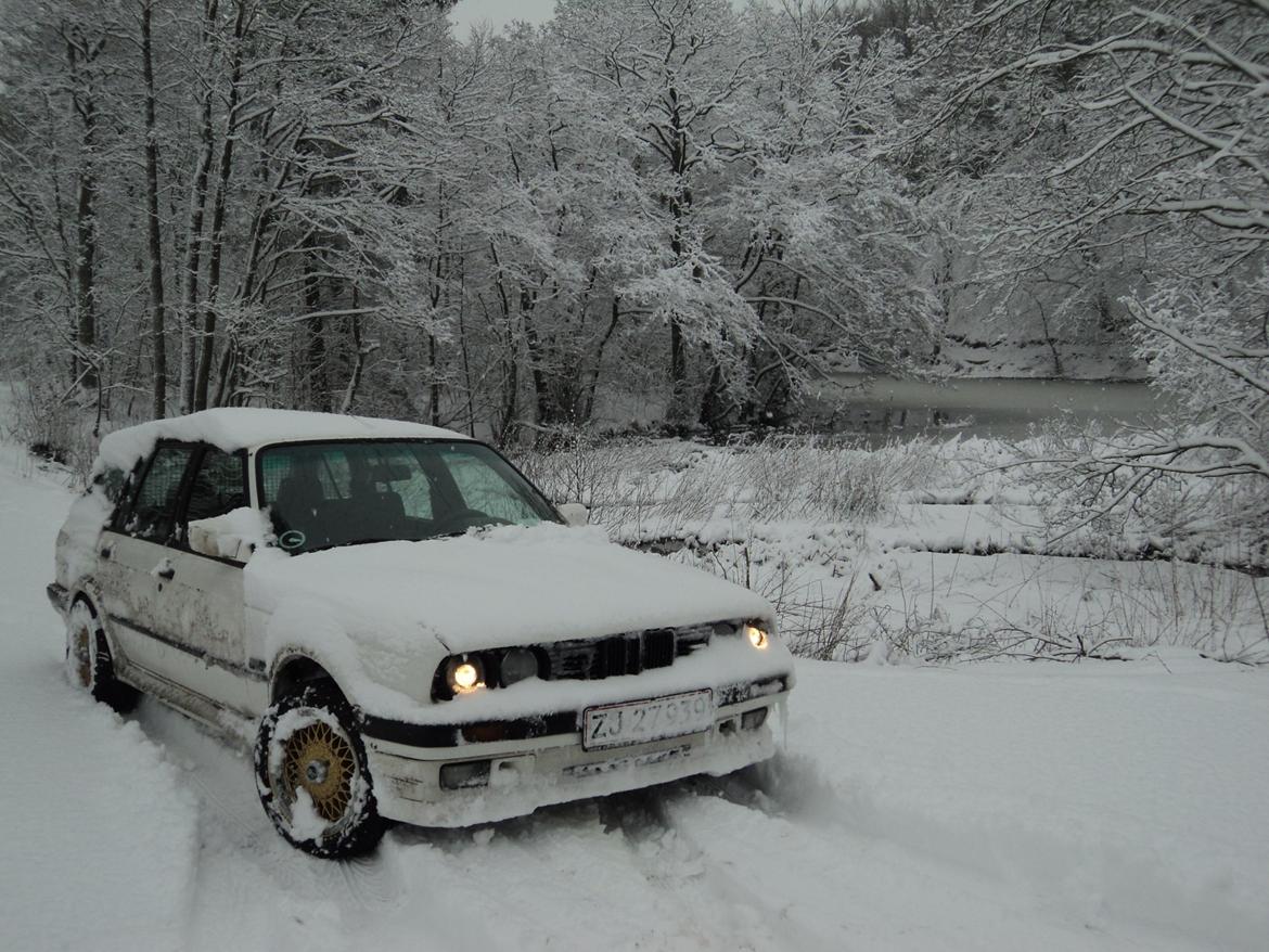 BMW E30 325iX 4x4 Touring - Vinteren 2014/2015 billede 3