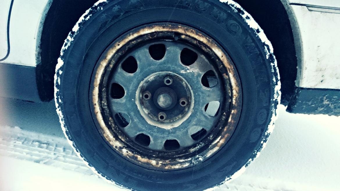 VW Golf Variant - Her er et hjul. Det er ikke pænt. billede 12