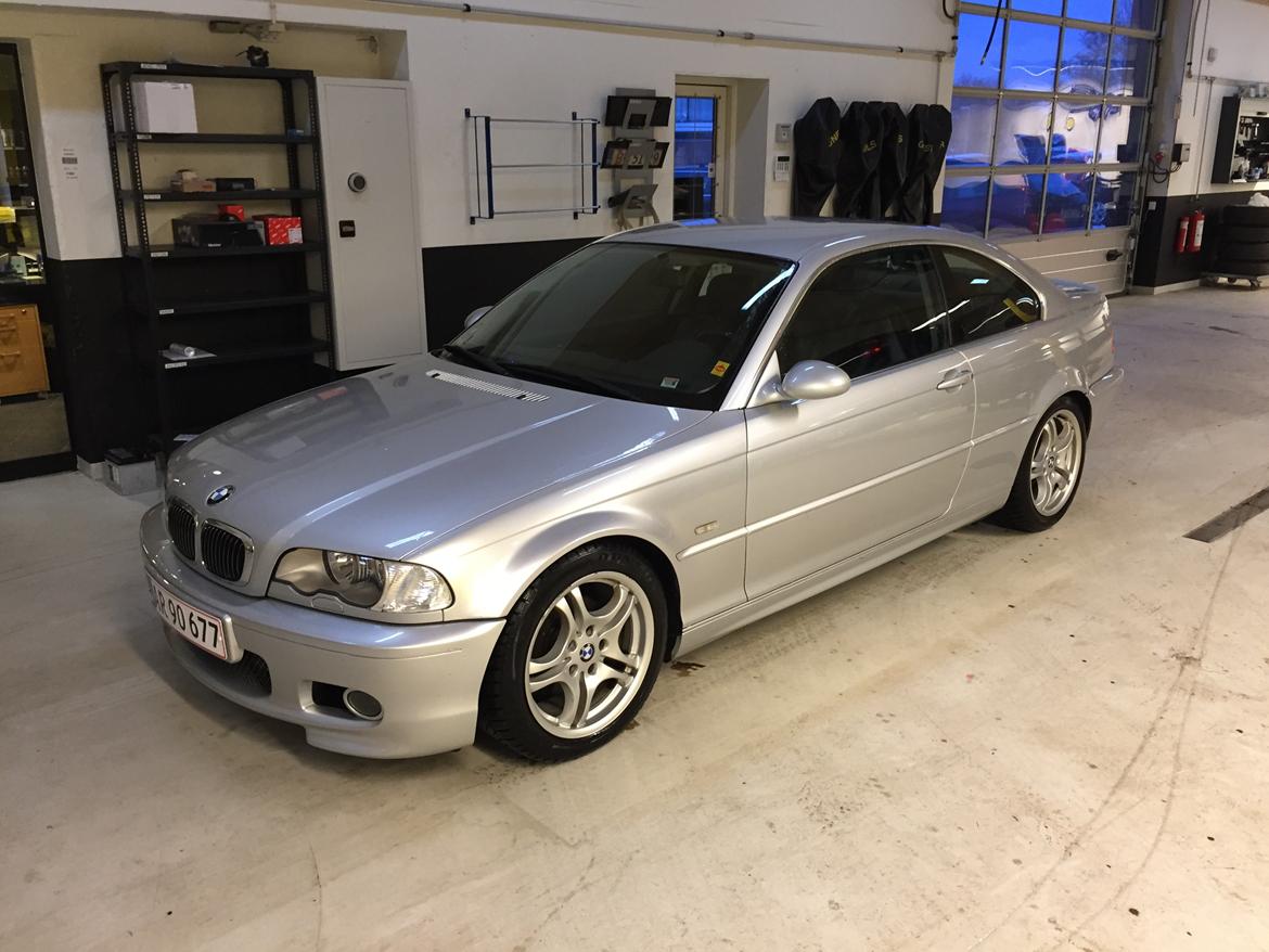 BMW 323ci [solgt] billede 1
