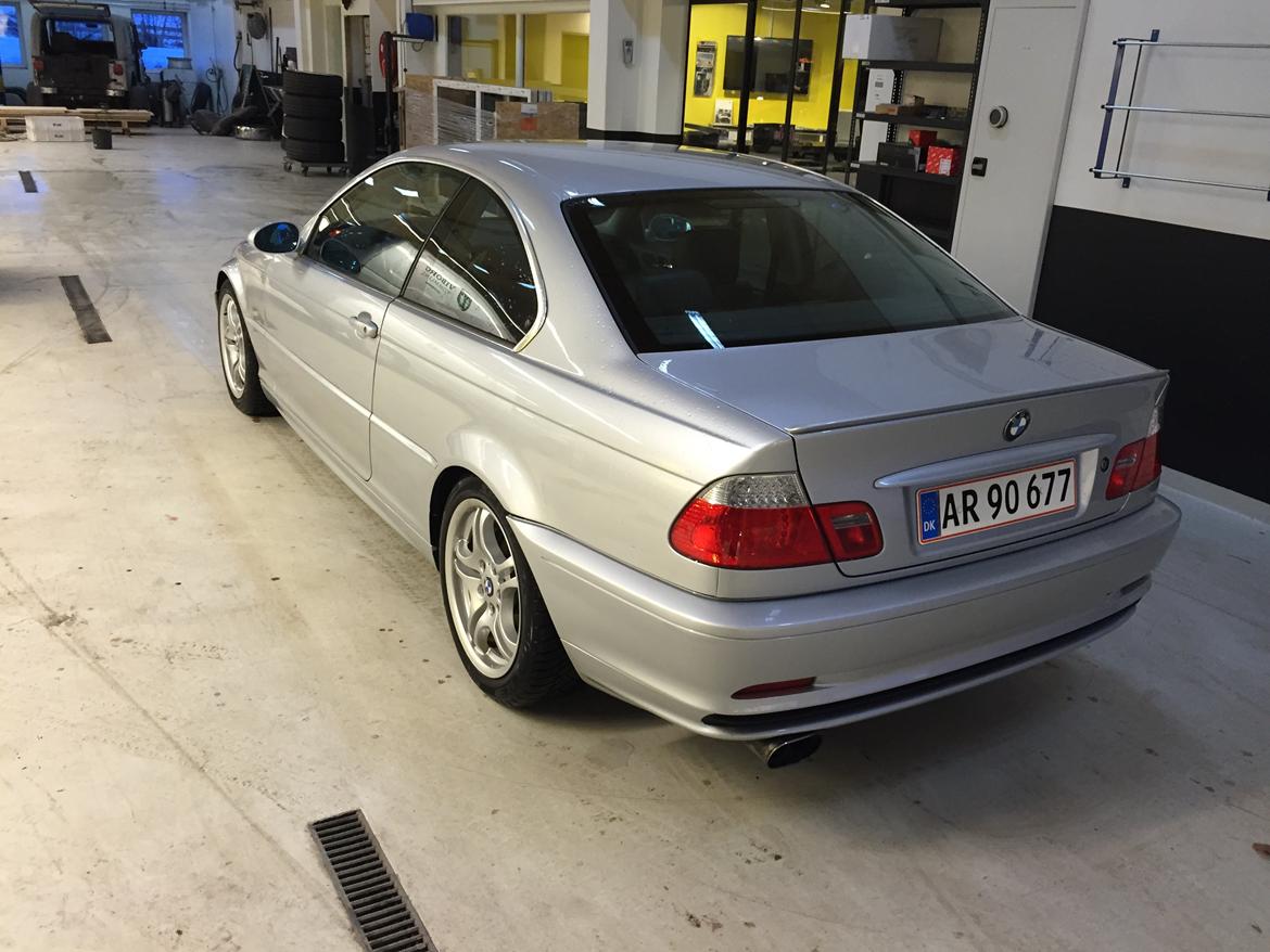 BMW 323ci [solgt] billede 4