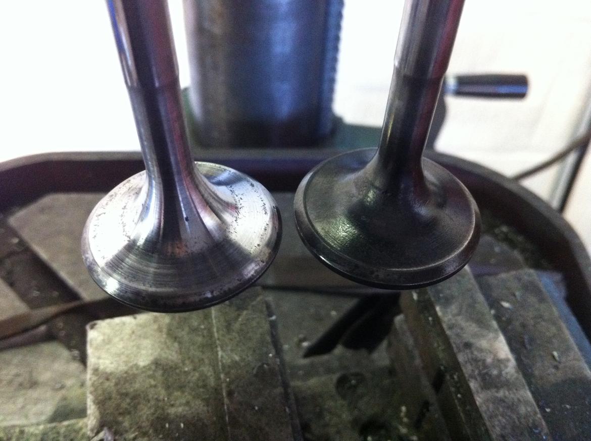 Fiat Uno start 1,0 ie - efter rensning blev alle ventiler  poleret og slebet.  billede 16