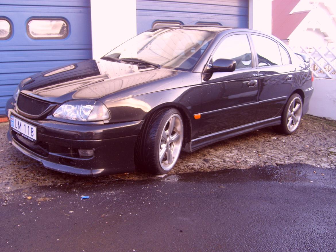 Toyota Avensis T22 billede 1