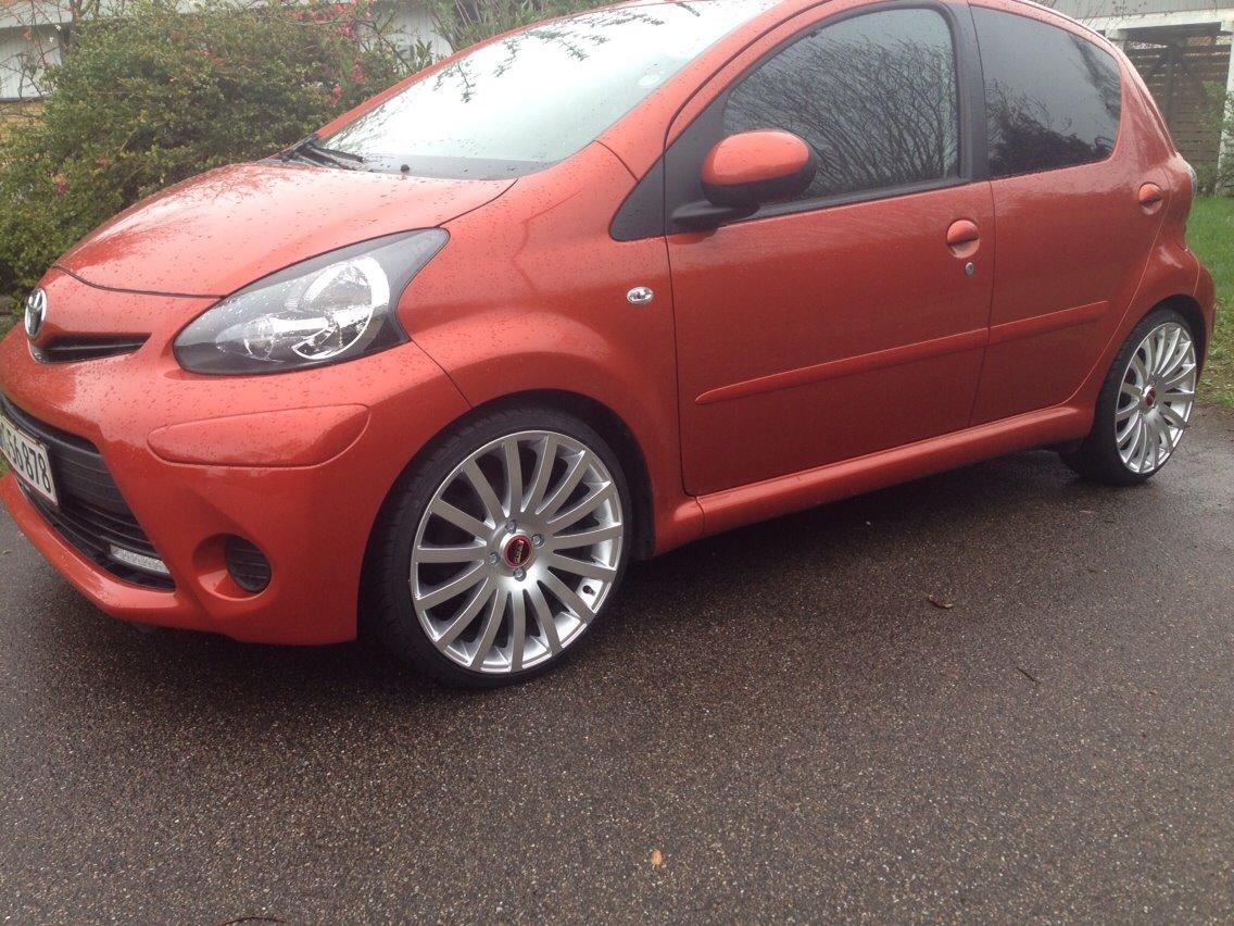 Toyota Aygo Spicy Orange billede 9