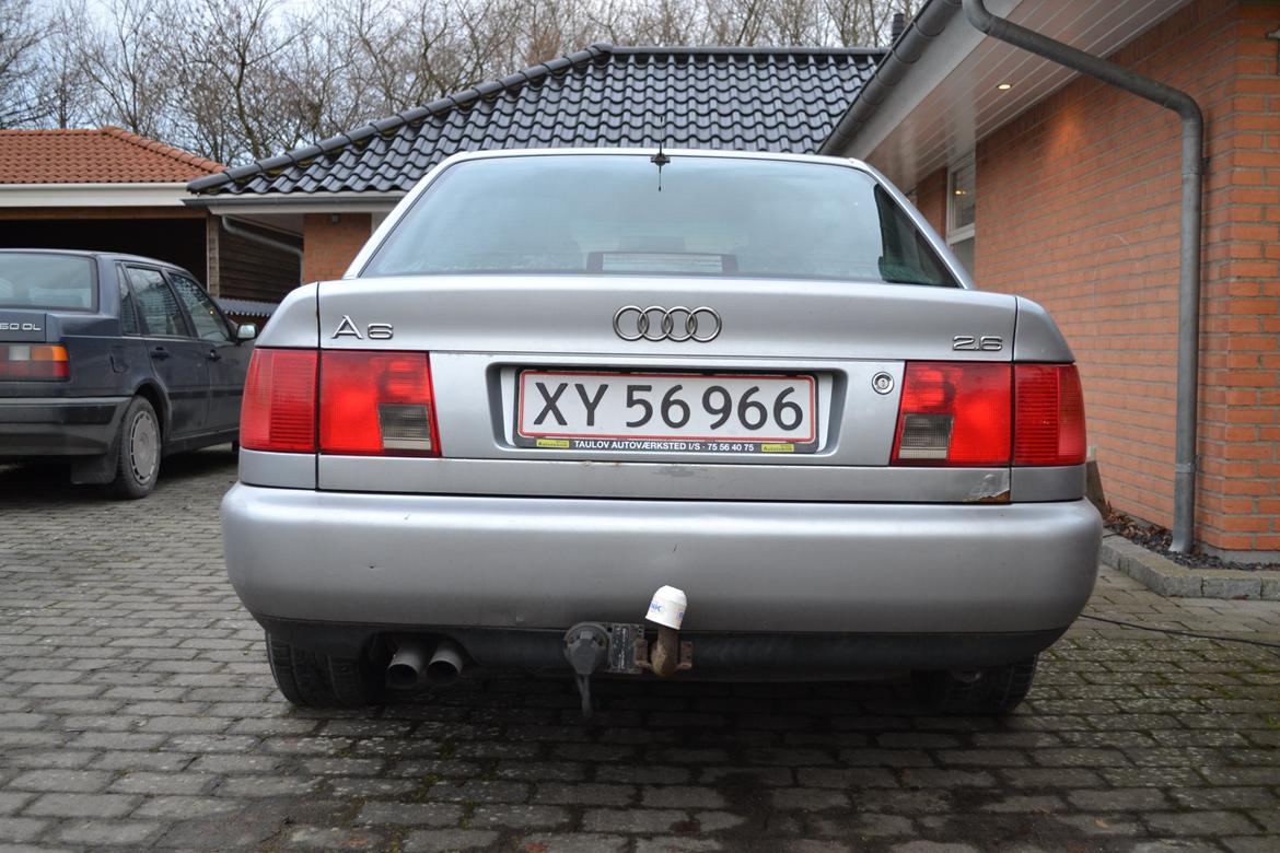 Audi A6 2.6 billede 3