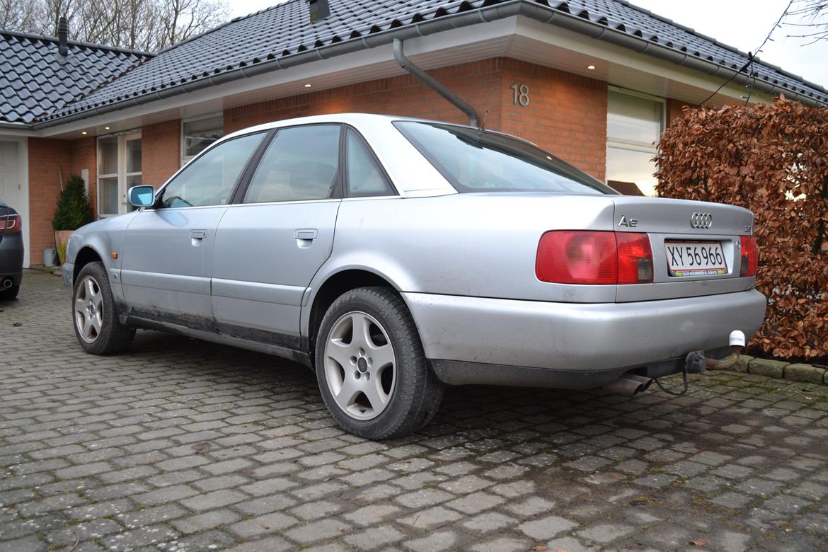 Audi A6 2.6 billede 2