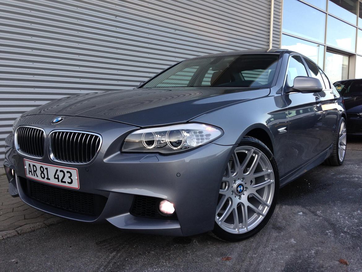 BMW F10 523i 3,0 SOLGT billede 2