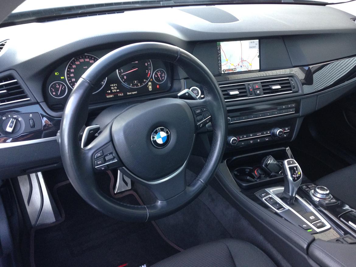 BMW F10 523i 3,0 SOLGT billede 7