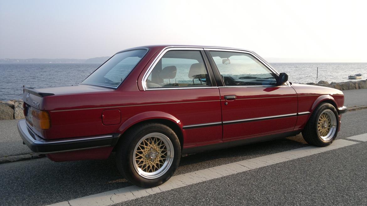 BMW E30 325 ETA - Billede af bilen med Tyskeplader og fabriksnye originale BBS RA 215 fra 1985 som lige er taget i brug billede 18