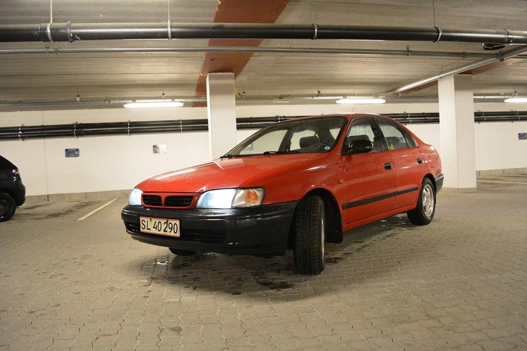 Toyota Carina E (solgt) billede 1