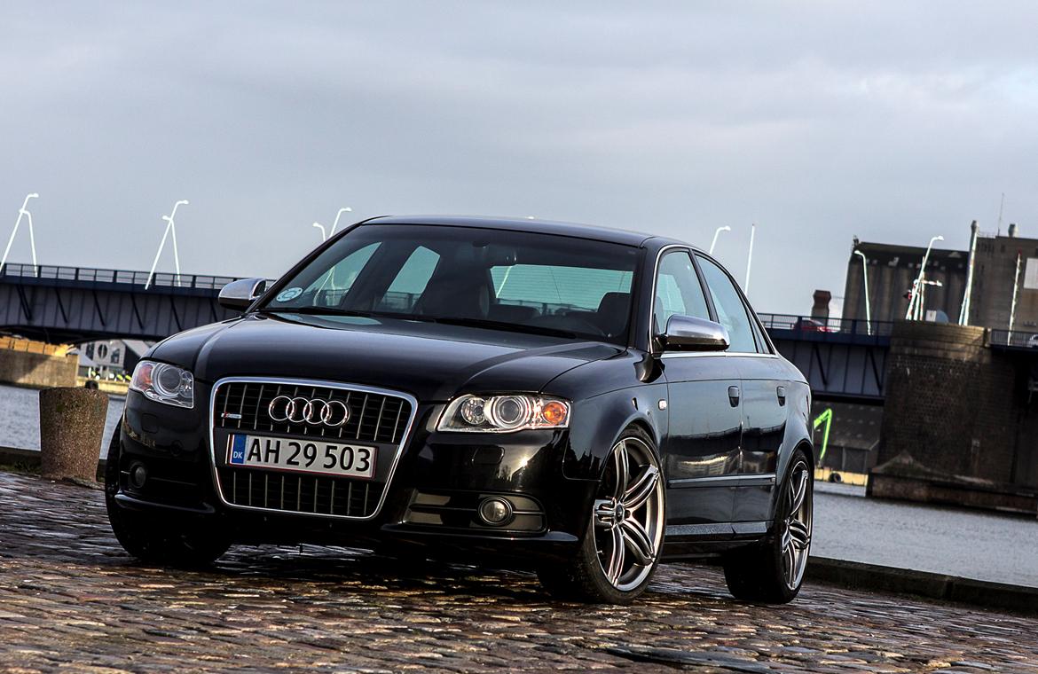 Audi A4 2,0T S-line <SOLGT> billede 5
