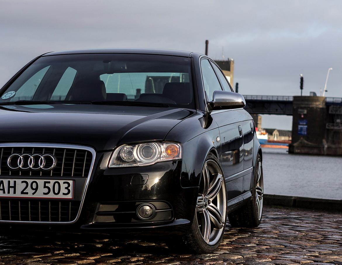 Audi A4 2,0T S-line <SOLGT> billede 6
