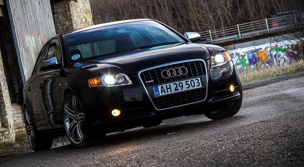Audi A4 2,0T S-line <SOLGT> billede 17