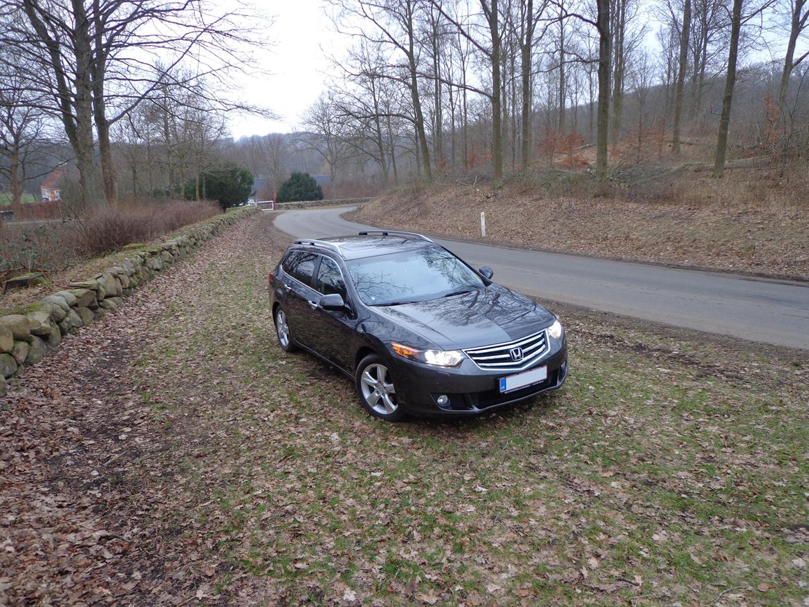 Honda Accord 2,2 i-DTEC Tourer Executive billede 2