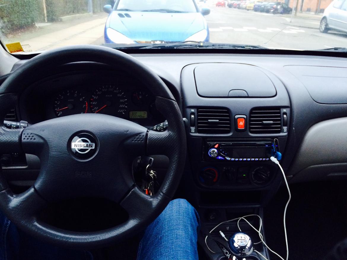 Nissan Almera Comfort  med TwinCam ( Tidl Bil ) billede 5