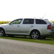 Skoda Octavia Combi Elegance