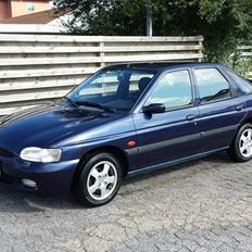 Ford Escort 1.6 16v CLX 5d