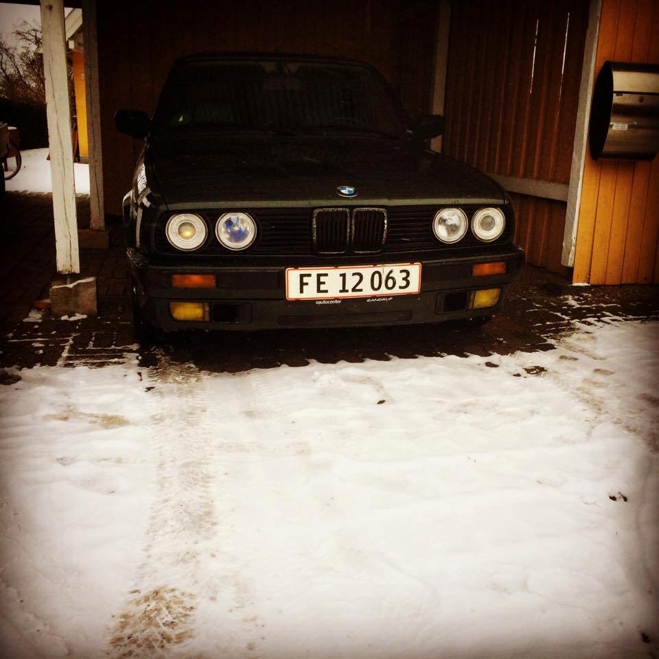 BMW E30 billede 2