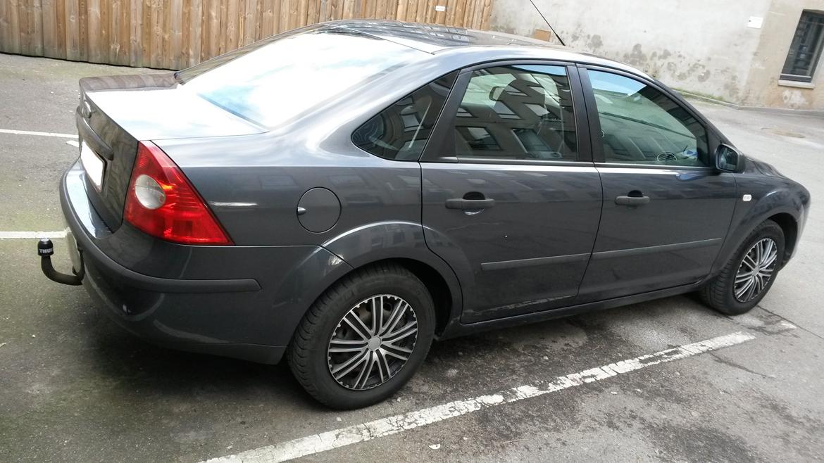 Ford Focus II Sedan billede 6