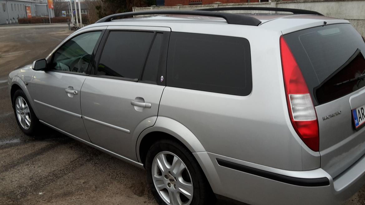 Ford Mondeo 2,6 V6 Ghia st.car billede 4