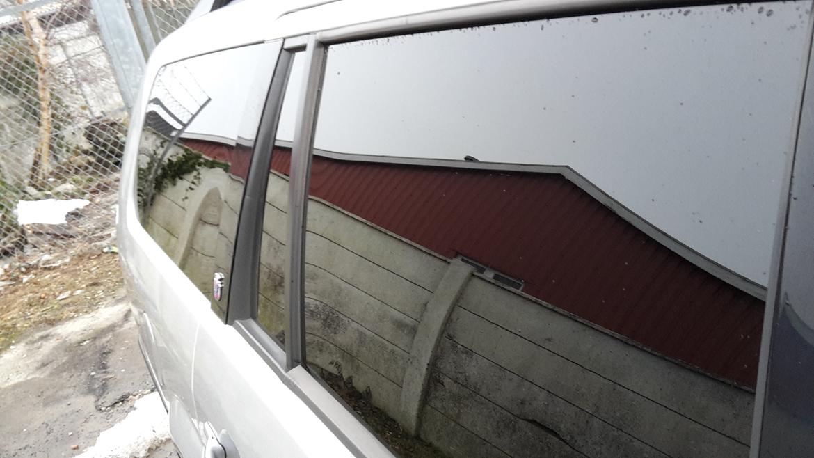 Ford Mondeo 2,6 V6 Ghia st.car billede 8