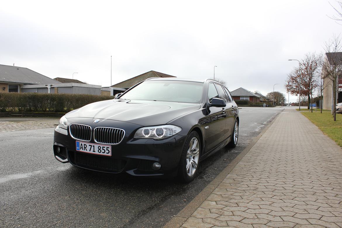 BMW 525d Touring Steptronic billede 1