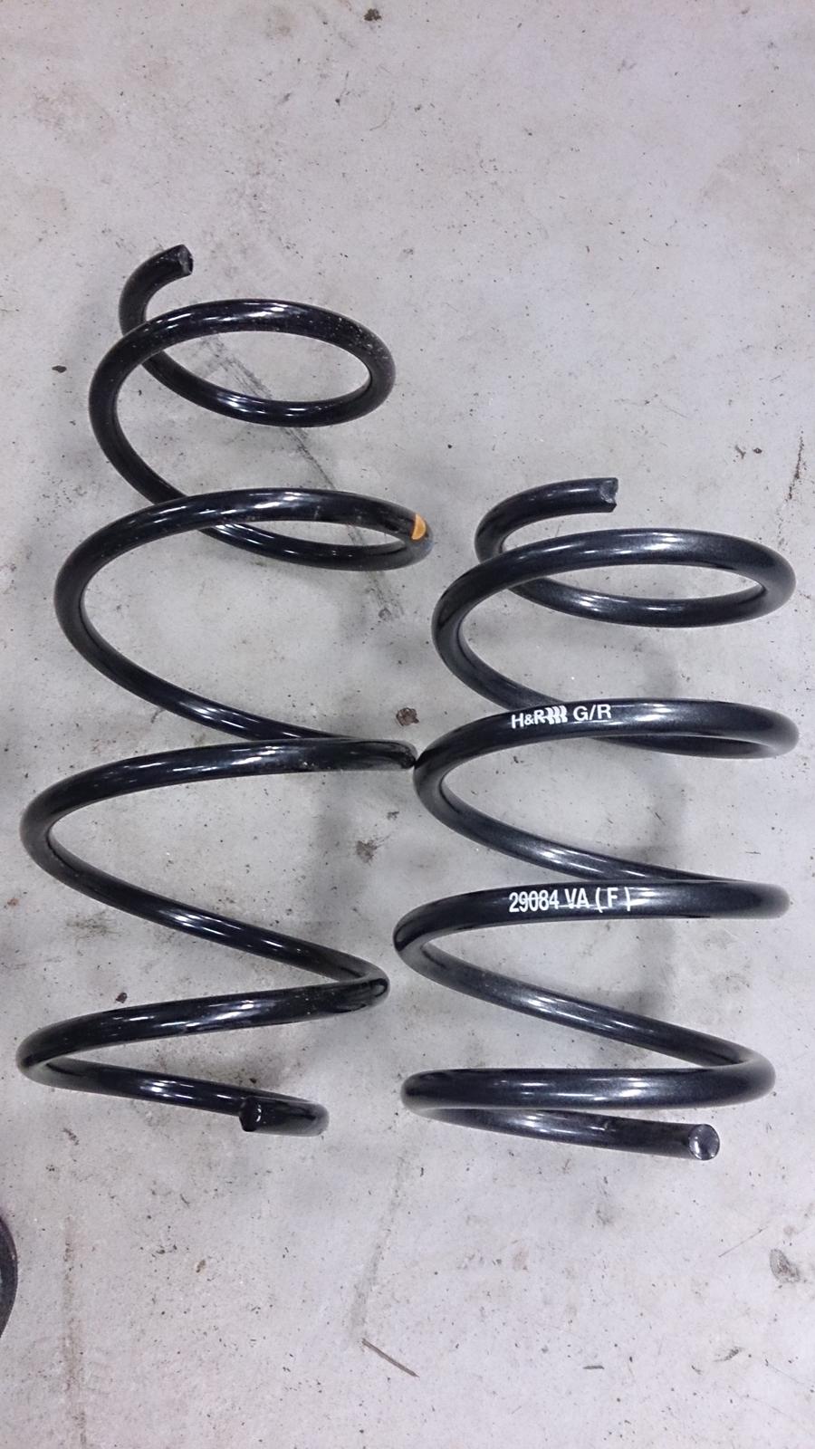 Toyota Auris Touring Sports T2 Premium Comfort Skyview 1G - Sænkningsfjedrene billede 4