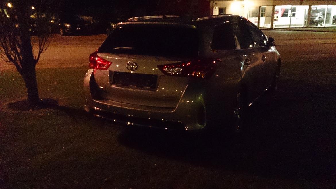 Toyota Auris Touring Sports T2 Premium Comfort Skyview 1G billede 11