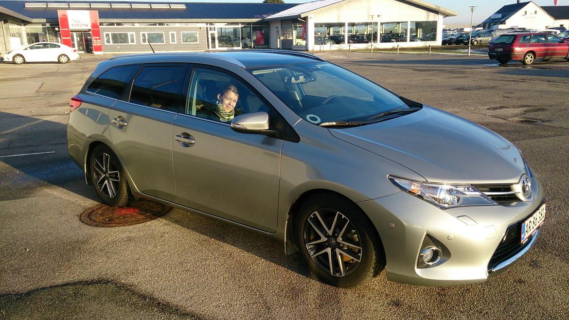 Toyota Auris Touring Sports T2 Premium Comfort Skyview 1G billede 18