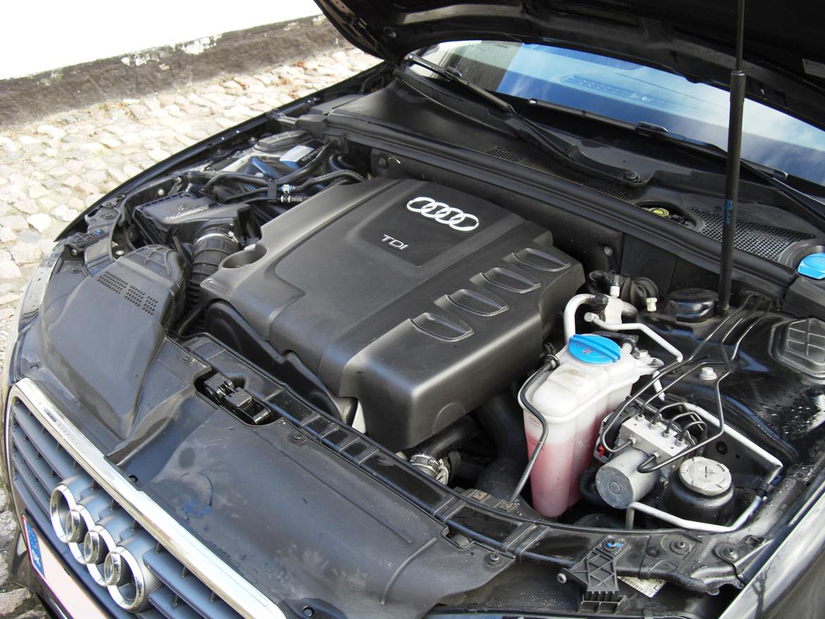 Audi A4 2,0 TDI - Sedan (B8/8K2) billede 18