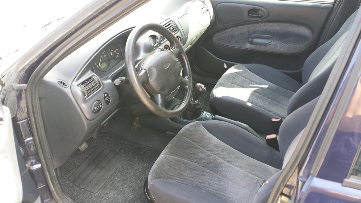 Ford Escort 1.6 16v CLX 5d billede 7