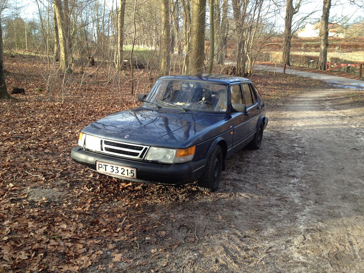 Saab 900i billede 1