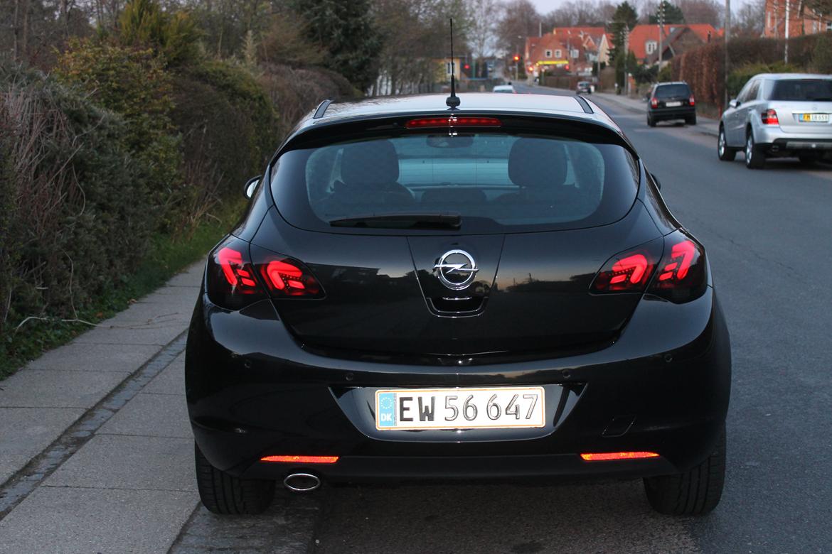 Opel Astra J Sport 5 Dørs billede 8