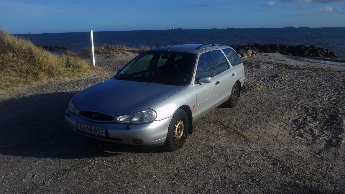 Ford Mondeo 2,0 16v GLX billede 1