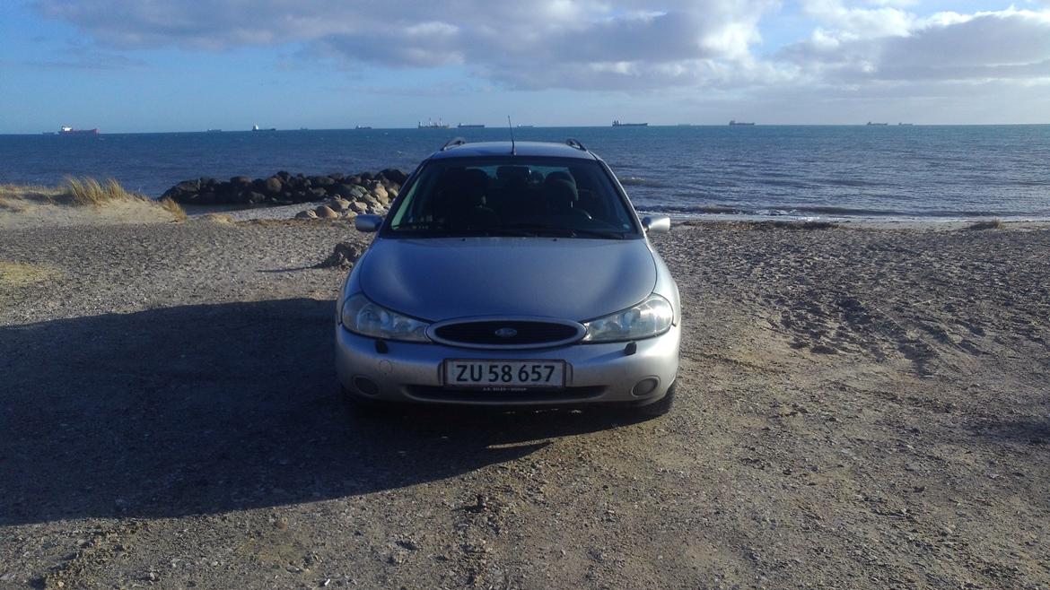 Ford Mondeo 2,0 16v GLX billede 2