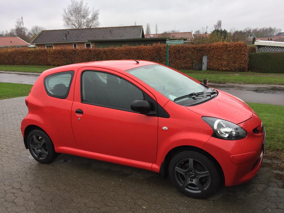 Toyota Aygo 1,0 VVT-I T1 billede 1