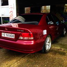 Mitsubishi Galant 2,4 GLS GDI