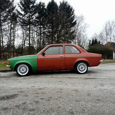 Opel Kadett C 2.0 16v