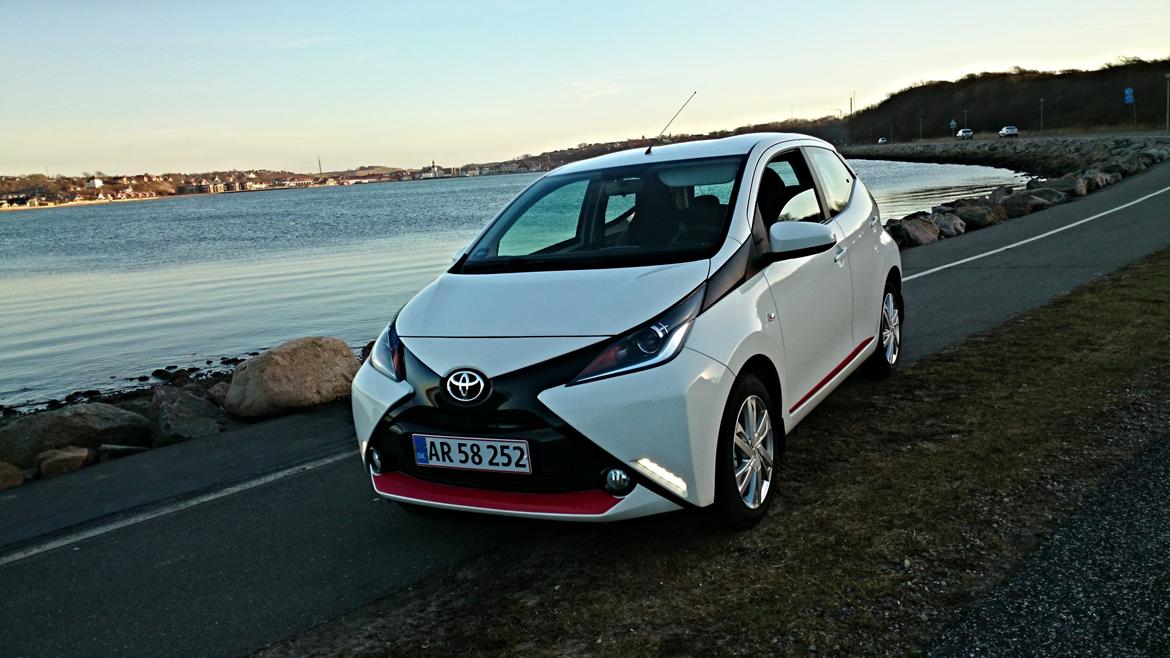 Toyota Aygo x-press VVT-i *Solgt* billede 4