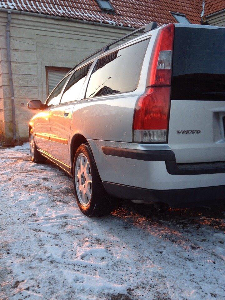 Volvo V70 2,4 170hk billede 1